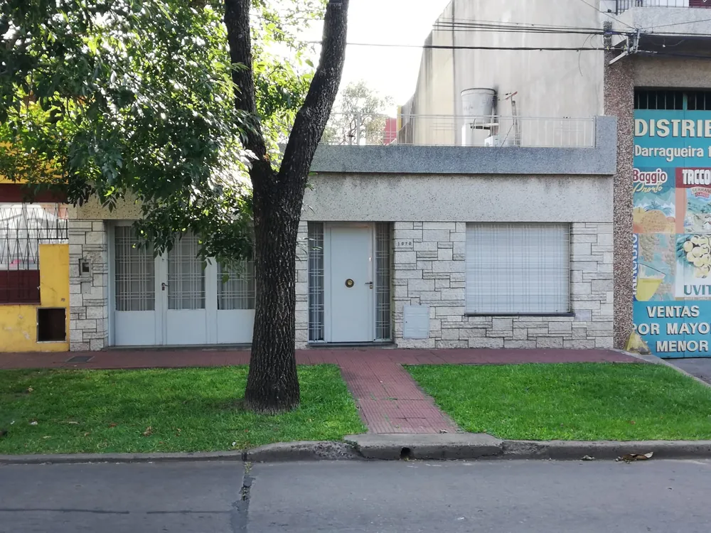 CASA EN PLANTA BAJA CON POSIBILIDAD DE AMPLIACION