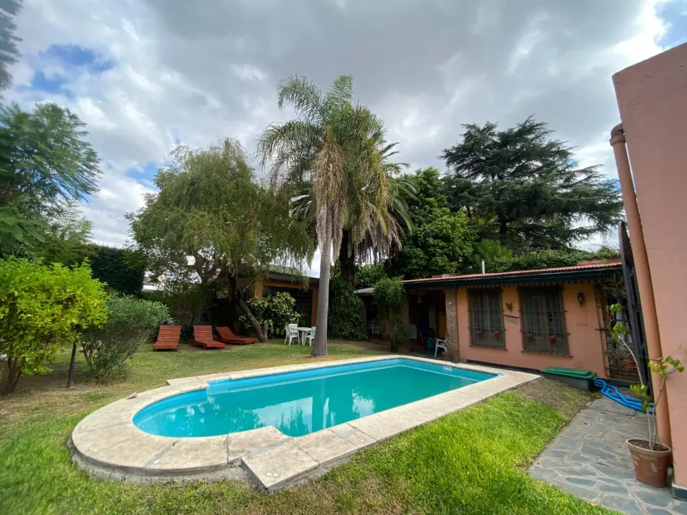 Casa en Haedo doble lote - Directorio 1460