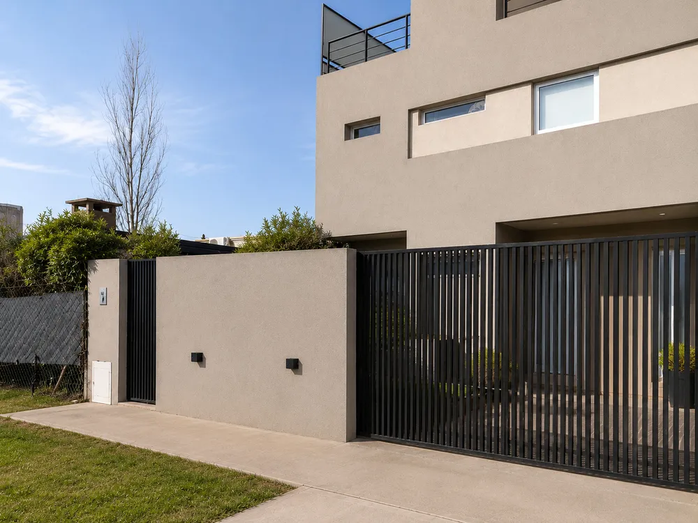 CASA MODERNA A ESTRENAR EN FUNES