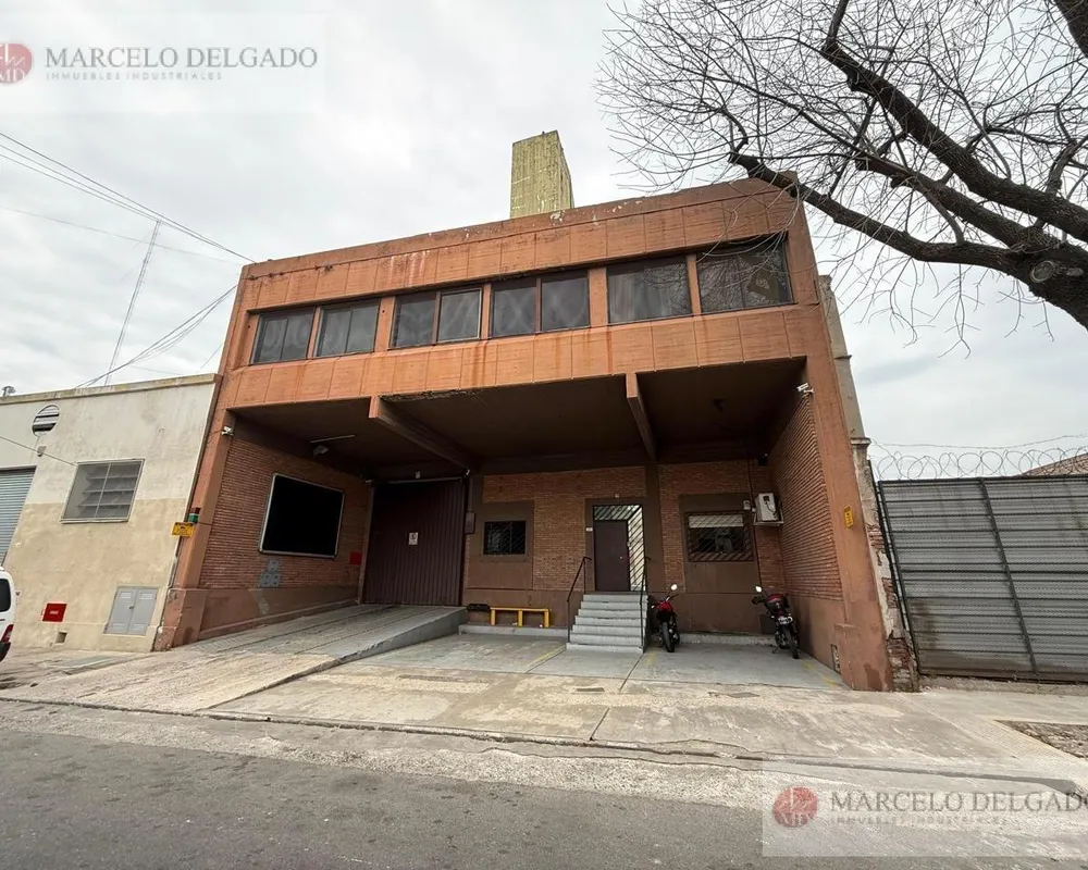 Galpón - Depósito de 1980 m2 - Barracas - Venta