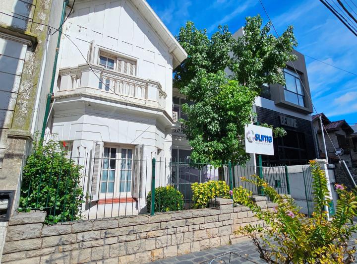 En Venta. Chalet de 395 M&sup2;en Excelente Ubicación. Zona Güemes.