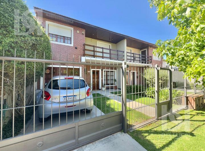 Duplex de 4 Ambientes en Venta