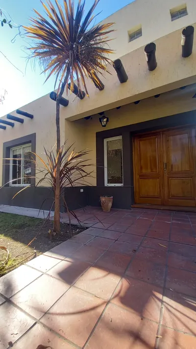 Imagen 2 de Casa en Venta ubicada en Chacras de Coria