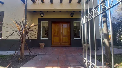 Imagen 1 de Casa en Venta ubicada en Chacras de Coria