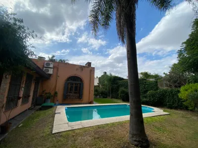 Imagen 1 de Casa en Haedo doble lote - Directorio 1460