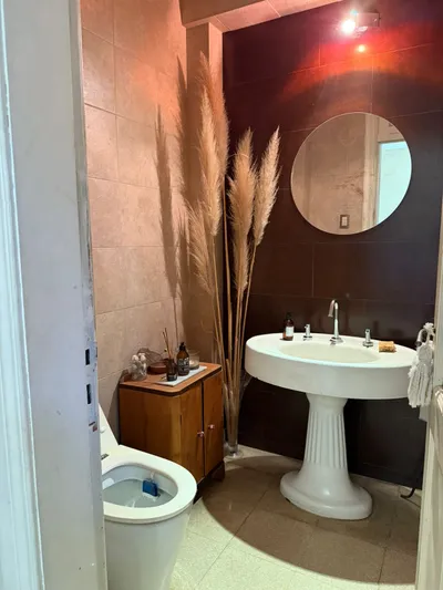 Imagen 2 de CASA EN EXCELENTE UBICACIÓN - Alvear y Maipú