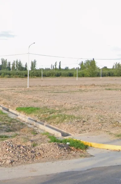 Imagen 1 de VENTA LOTE AGUA Y ENERGIA 28 MAIPU