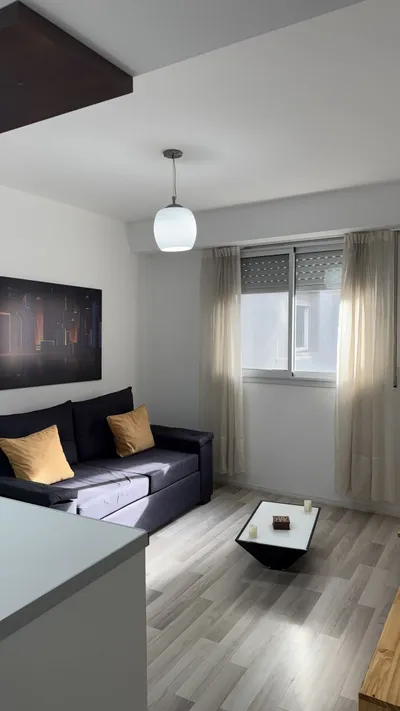 Imagen 2 de UN DORMITORIO EN PLENO CENTRO