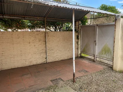 Imagen 1 de CASA A REFACCIONAR · FISHERTON R