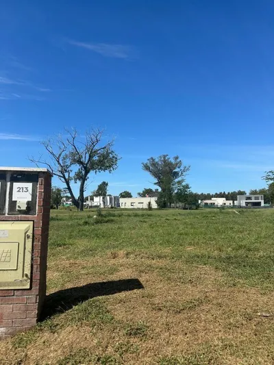 Imagen 1 de Lote 613 m&sup2; en San Juan Chico - Central