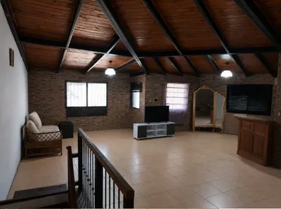 Imagen 2 de CHALET EN VENTA · ALBERDI
