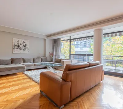 Imagen 1 de Venta Dpto 4 Amb Balcon y Cochera