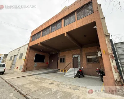 Imagen 1 de Galpón - Depósito de 1980 m2 - Barracas - Venta