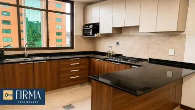 Imagen 1 de Departamento en venta en Sopocachi-Rosendo Gutierrez y Ecuador