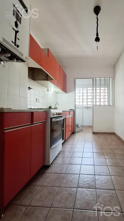 Imagen 2 de VENTA DEPARTAMENTO DE DOS DORMITORIOS CON BALCON EN ZONA CENTRO