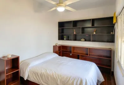 Imagen 1 de VENTA CASA 4 DORM EN CERRO DE LAS ROSAS. 244 m2 Cubiertos. 548 m2 Total. Pje Alameda, Escritura