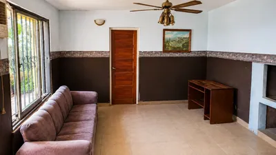 Imagen 1 de Gran Casa 3 Dorm. Para Reciclar en Venta, 500 m&sup2; de Terreno – Ameghino Sur