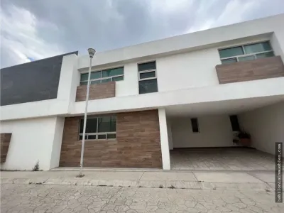 Imagen 1 de RESIDENCIA EN ESQUINA EN PACHUCA