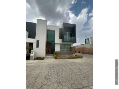 Imagen 2 de RESIDENCIA EN ESQUINA EN PACHUCA