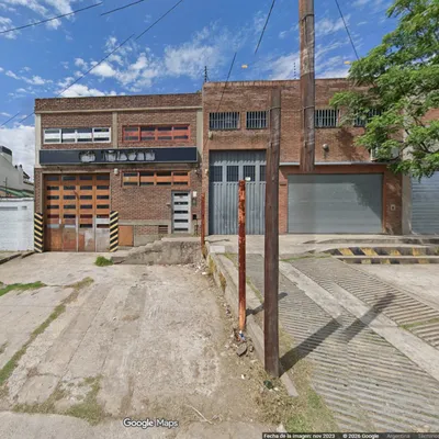 Foto de Venta Galpon de 1050m2 Sobre Avenida