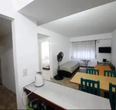 Imagen 2 de Departamento De 2 Ambientes.  1 Dormitorio  1 Baño Ubicado En La Peatonal De San Martín Al 2500 Entre Córdoba Y Santiago Del Estero Magali Pascuzzi Venta Y Alquiler De Propiedades En Mar Del Plata