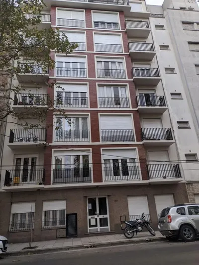 Imagen 1 de Departamento De 3 Ambientesa Metros De Playa Varese Y Del Centro Comercial Güemes En Venta Mar Del Plata Oportunidad