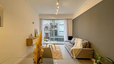 Foto de Venta 2 Ambientes A Estrenar, Zona Centro, A La Calle Con Balcón, Amoblado
