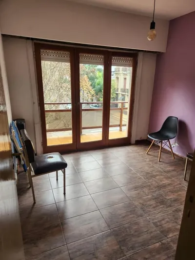 Imagen 2 de Departamento De 4 Ambientes Ubicado En Mar Del Plata, Entre La Perla Y Loma Santa Cecilia, A Solo Dos Cuadras Del Mar Y Cercano A Plaza San Martín. En Venta Oportunidad Unico Inmobiliaria Magali Pascu