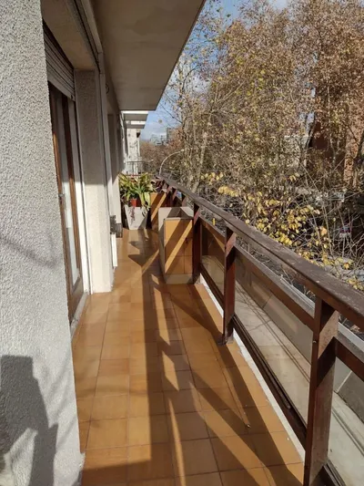 Foto de Departamento De 4 Ambientes Ubicado En Mar Del Plata, Entre La Perla Y Loma Santa Cecilia, A Solo Dos Cuadras Del Mar Y Cercano A Plaza San Martín. En Venta Oportunidad Unico Inmobiliaria Magali Pascu