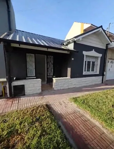Imagen 1 de Casa Ph A Estrenar Venta Mar Del Plata 3 Ambientes 2 Dormitorios Cochera Patio Planta Baja Santa Fe Y Larrea Solo 2 Unidades