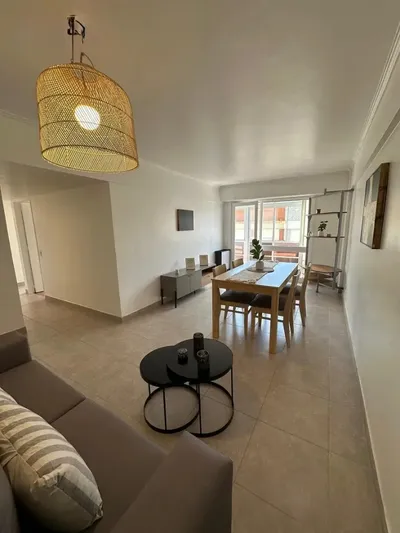Imagen 1 de Departamento 3 Ambientes  Living Comedor A La Calle Con Piso De Porcelanato Y Calefaccion  Balcon Saliente Cubierto Piso Porcelanato Aberturas De Aluminio Magali Pascuzzi Venta Y Alquiler De Propiedad