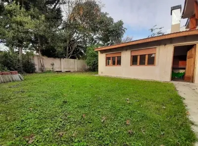 Foto de Casa Chalet Venta Mar Del Plata 3 Ambientes 2 Dormitorios Parque Quincho Garaje Doble Dependencia Alarma Radiadores Florisbelo Acosta 4500