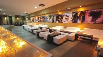 Imagen 1 de Local Comercial 400m² Sobre Avenida Jara Casi Avenida Luro Con Espacio Aéreo Magali Pascuzzi Venta Y Alquiler De Propiedades En Mar Del Plata