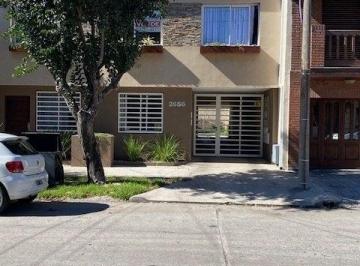 Imagen 1 de PH de 1 Ambiente con Espacio de Cochera Descubierta. Zona San Juan.