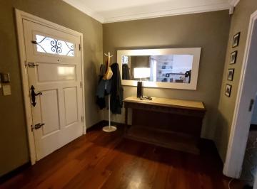Imagen 2 de Chalet 4 Ambientes C/dependencia Zona Los Troncos. en Venta.