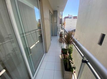 Imagen 1 de Departamento 2 Ambientes con Cochera y Baulera Zona Plaza Mitre. en Venta