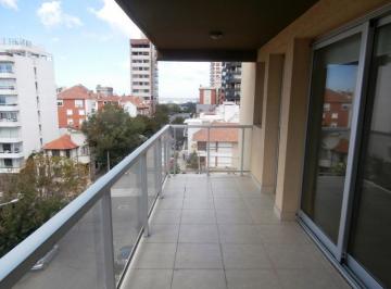 Imagen 2 de En Venta 4 Ambientes. Terraza Propia. Vista Al Mar. Playa Grande.