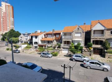 Imagen 1 de En Venta: Departamento de 2 Ambientes con Cochera y Baulera. Zona Playa Varese