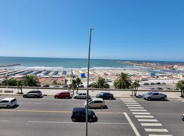Imagen 2 de En Venta. Semipiso 4 Ambientes con Dependencia Frente Al Mar. Balcon, Cochera