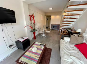 Imagen 1 de En Venta: Departamento de 2 Ambientes con Cochera y Baulera. Zona Güemes.