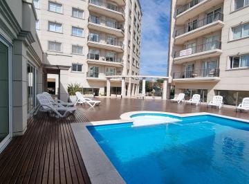 Imagen 1 de En Venta: Departamento de 2 Ambientes Al Frente con Cochera. Zona Güemes.