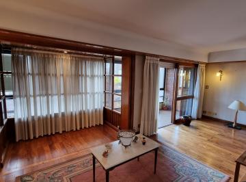 Imagen 2 de En Venta Piso de 4 Ambientes con Cochera Cubierta y Baulera. Barrio Chauvin.