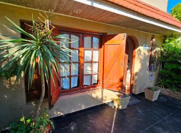 Imagen 2 de En Venta. Dúplex 3 Ambientes con Patio. Zona Los Pinares.