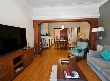 Imagen 2 de En Venta. Departamento de 5 Ambientes con Espacio de Cochera. Zona Torreón.