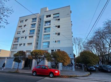 Imagen 1 de En Venta. Departamento de 2 Ambientes Contrafrente Abierto. Barrio Macrocentro.
