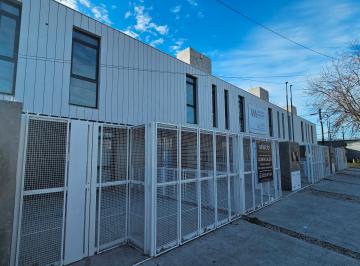 Imagen 1 de En Venta. Dúplex de 3 Ambientes con Entrada de Auto. Barrio Las Avs.