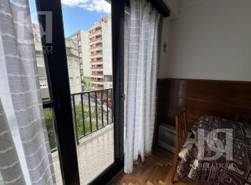 Imagen 2 de 2 Ambientes con Balcon