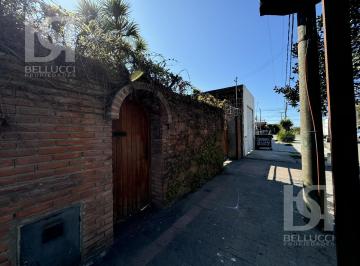 Imagen 1 de Venta // Casa 5 Amb. // Constitución